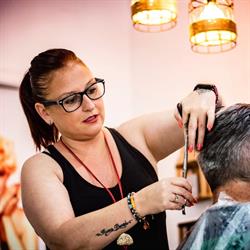 Horario de apertura Be Happy peluqueria y estetica, La Nucia
