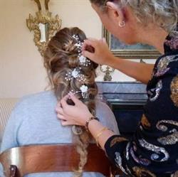 Horario de apertura Centro de peluquería y estética D'estilos, Gerena