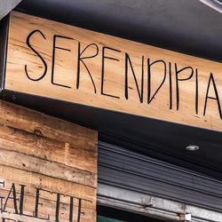 Horario de apertura Serendipia, Granada