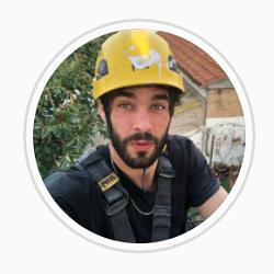 Horario de apertura Trabajos verticales Axel Badalona, 