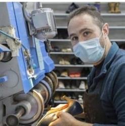 Reparación de Calzado Corral en Granada (Genil) - Horario de apertura