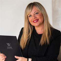 Horario de apertura W-Home Inmobiliaria by diablito, Benalmádena