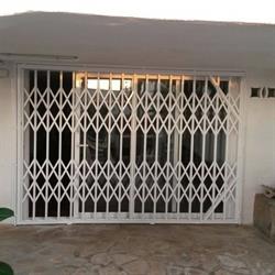 Horario de apertura PUERTAS METALICAS SALINAS, Murcia