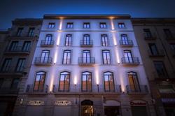 Horario de apertura R32 Boutique Apartments, Figueres