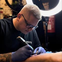 Horario de apertura Big Eddy Tattoo Collective, Albox