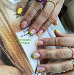 Uñas Brillantes en Madrid (Latina) - Horario de apertura