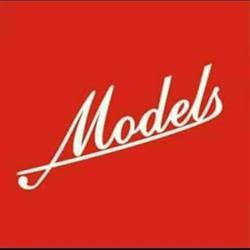 Horario de apertura Models Ceremonia-Alquiler y venta de Chaqué, Lucena
