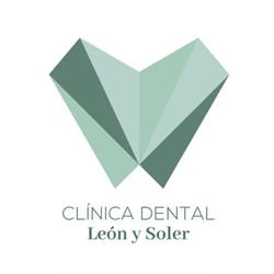 Horario de apertura Clinica Dental León y Soler Málaga, 