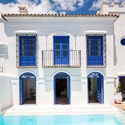Horario de apertura THE PEARL B&B - Marbella,