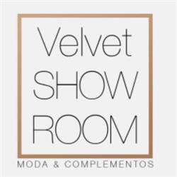 Horario de apertura Velvet Showroom, Camas