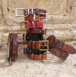 Horario de apertura Decuero Leather., Jávea