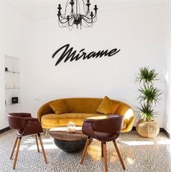 Horario de apertura Mírame Barcelona - Lashes and Brows- Extensiones de pestañas y diseño de cejas,