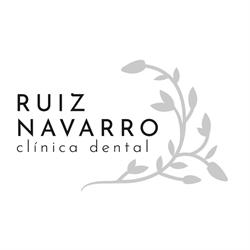 Clínica Dental y Estética Ruiz Navarro en Granada (Centro) - Horario de apertura