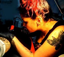 Horario de apertura Valka Piercink, Ciaño