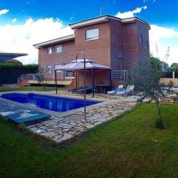 Horario de apertura Casa vacacional Villa Pilara, Brunete