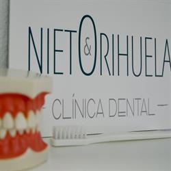 Horario de apertura Clínica Dental Nieto & Orihuela, San Juan de Aznalfarache