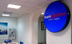 Horario de apertura Learn Together - School of English, Madrid