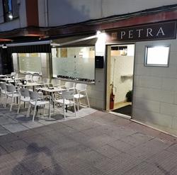 Horario de apertura cafetería PETRA, Santander