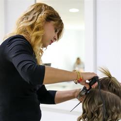 Horario de apertura Mónica (Peluquería Marisa Ibi), 
