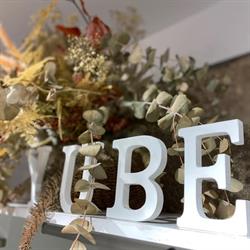 Horario de apertura By YUBE Garments calle Oliva,23, Pontevedra