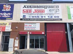 Horario de apertura desguace san jose el pino, Sevilla