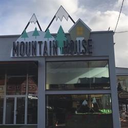 Horario de apertura Mountain House Ocio Infantil, Vilaboa