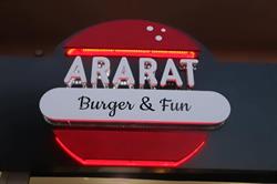 Horario de apertura Ararat Burgerandfun, Son Ferriol