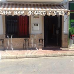Horario de apertura Cafe Bar Blanco y Negro, Venta de los Santos