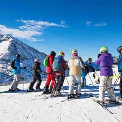 Horario de apertura SunSports Ski Tours, Castell-Platja d'Aro
