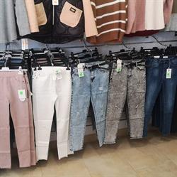 Horario de apertura Amina moda y accesorios, La Carlota