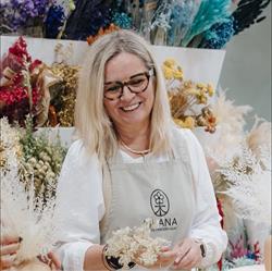 Horario de apertura Kihana Flores Preservadas, Murcia