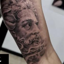 Horario de apertura Vk Tattoo Art - Tatuajes Y Mini-tattoos, Cornellà de Llobregat