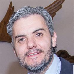 Osteopata-Fisioterapeuta, Luis Martos Vega en Málaga (Distrito Centro) - Horario de apertura