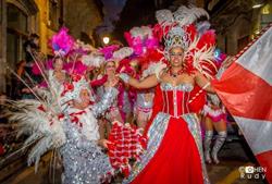 Horario de apertura Escola de Samba Unidos de Barcelona, 