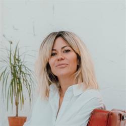 Virginia G Estilista en Zaragoza (Distrito Universidad) - Horario de apertura