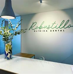 Horario de apertura Robustillo Clinica Dental, Burela