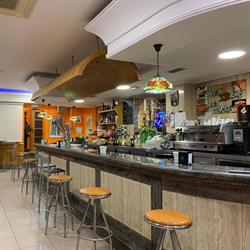 Horario de apertura Café- Bar Los Cruces, Piñeiro