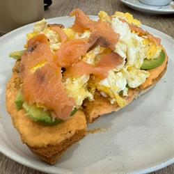 Horario de apertura Café bar Sana Tentación, Badajoz