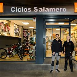 Horario de apertura Ciclos Salamero, Graus