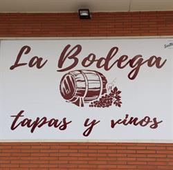 Horario de apertura La Bodega Tapas y Vinos, Palencia