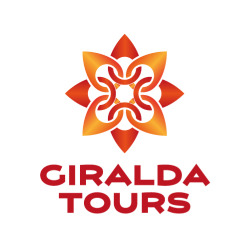 Giralda Tours en Sevilla (Casco Antiguo) - Horario de apertura