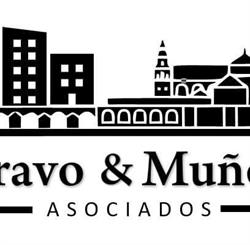 Horario de apertura Bravo & Muñoz Asociados. Abogados, Administraciones de Fincas. Pablo Muñoz Breton, Córdoba