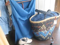 Horario de apertura azul y canela . moda y complementos, Cangas de Onís