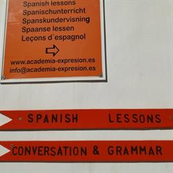 Horario de apertura Expresión. Academia de Español, Caleta de Velez
