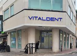 Horario de apertura Clínica Dental Vitaldent, Maó
